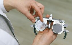 ophthalmologist in chembur - oswal eye care